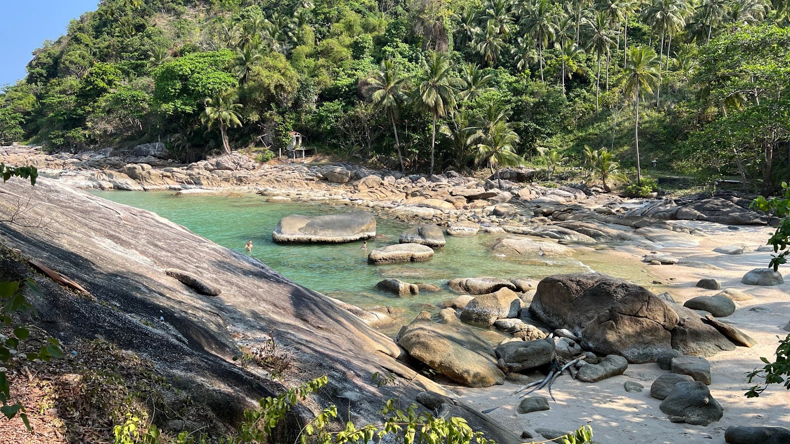 Haad Thong Reng Beach - Image 1