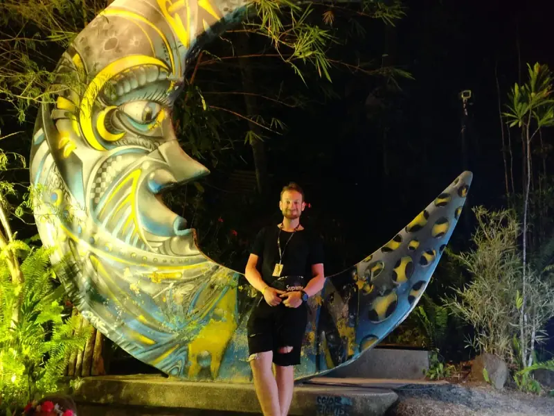 Half Moon Party