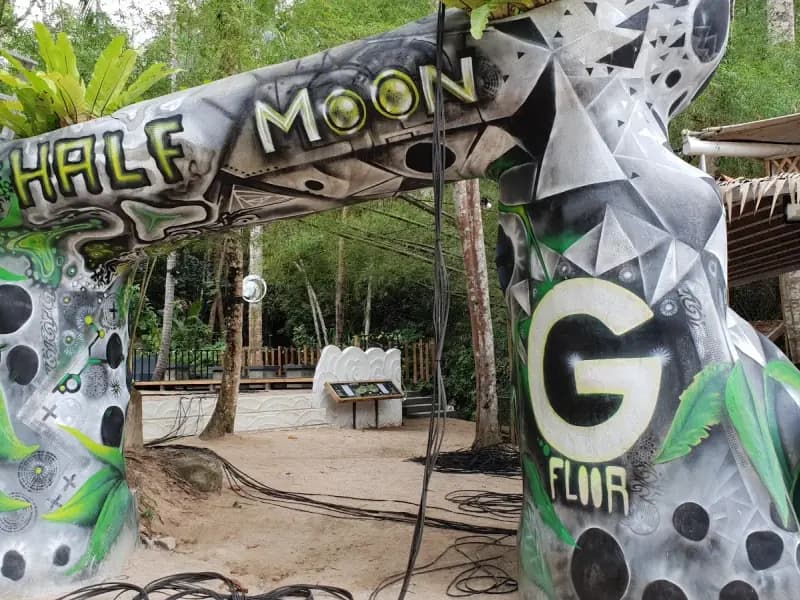 Half Moon Party - Image 2