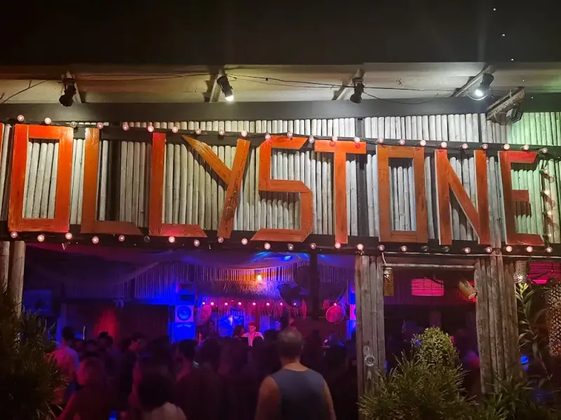 Hollystone - Image 5