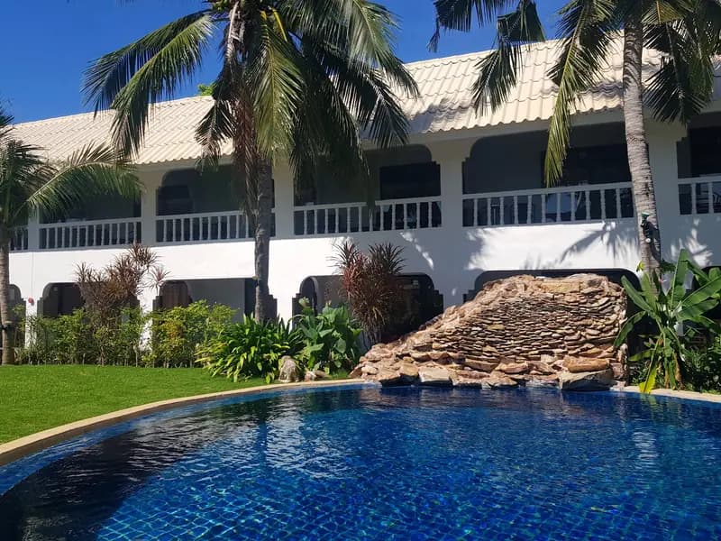 Island Life Bungalows - Image 1