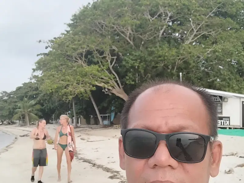 Mr. Kim Travel - Image 10