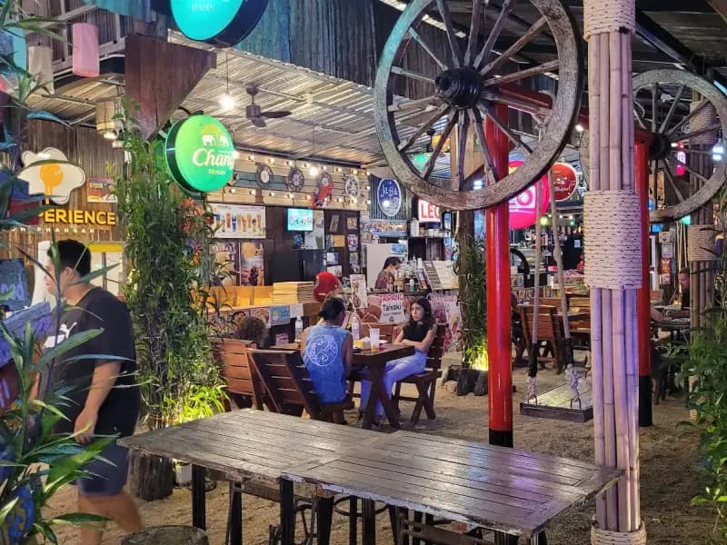Night Market Cafe Vintage - Image 4