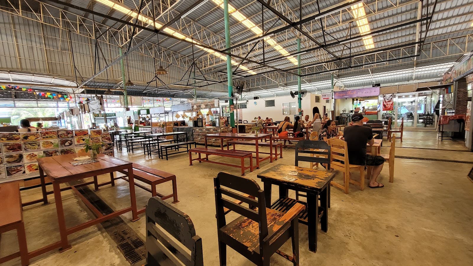 Phangan Food Court - Image 1