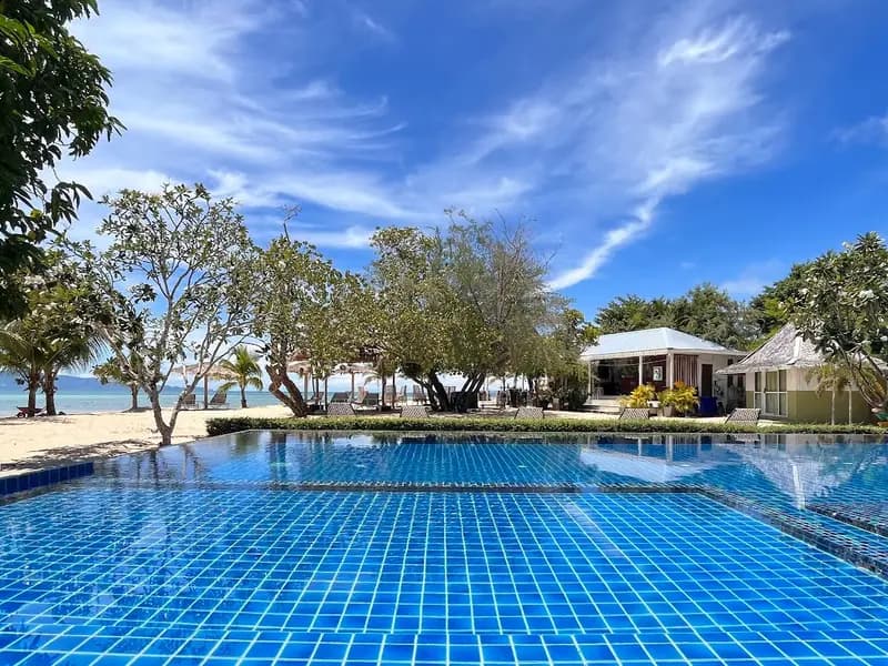 Sabaii Bay Resort - Image 3
