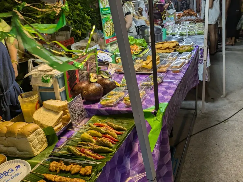 Saturday Walking Street Market - Image 7