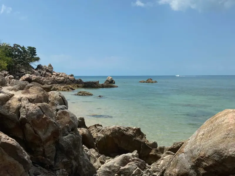 Secret Beach - Image 4