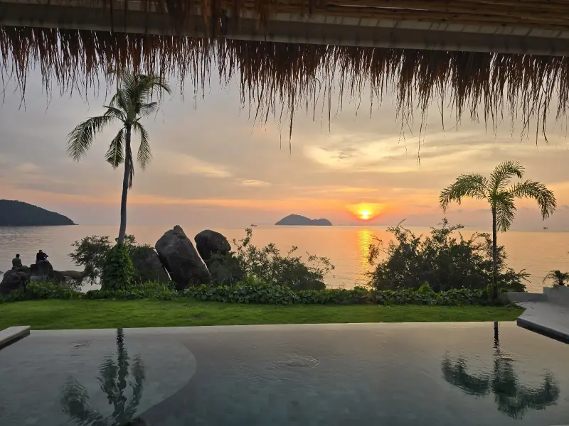Sitaya Beachfront Villas - Image 4