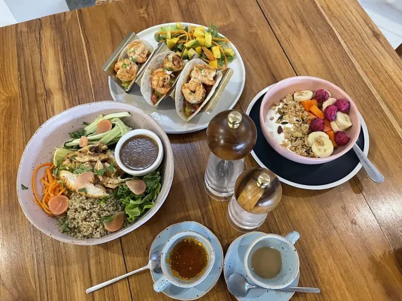 Sticky Island Cafe - Image 6