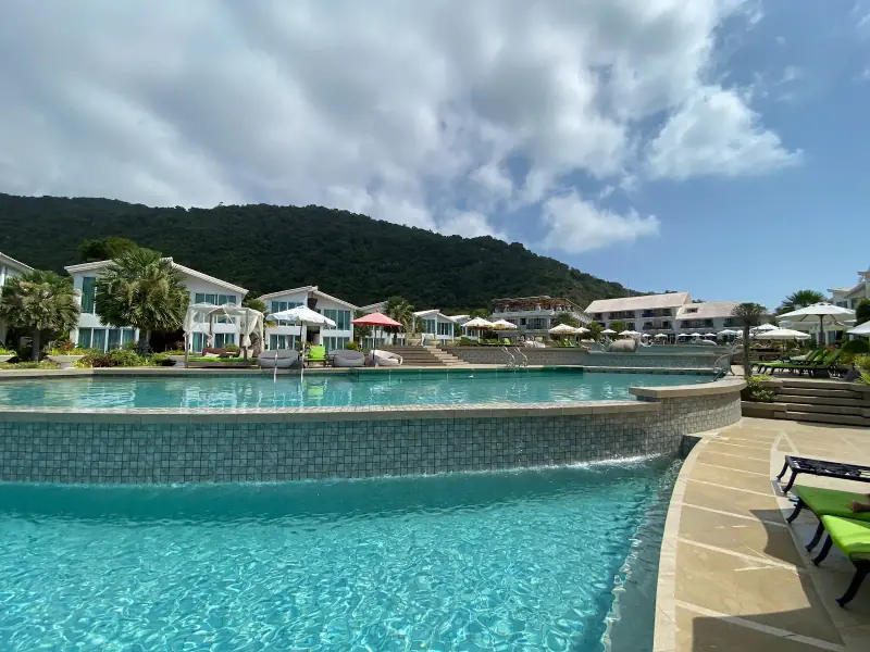 Vannee Golden Sands Beachfront Resort - Image 3