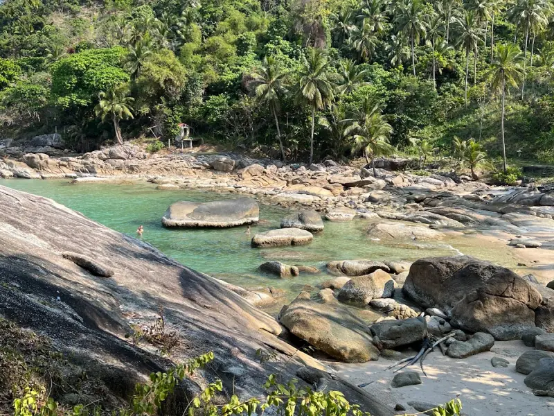 Haad Thong Reng Beach - Image 1