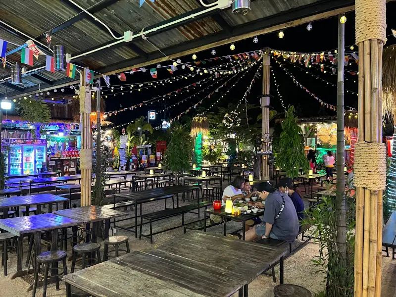 Night Market Cafe Vintage - Image 7