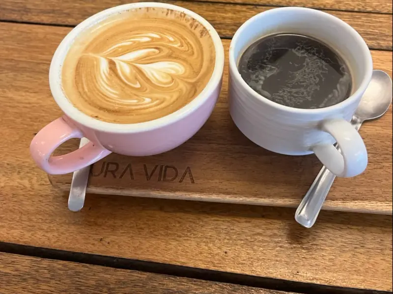 Pura Vida Cafe - Image 4