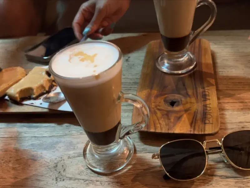 Pura Vida Cafe - Image 5