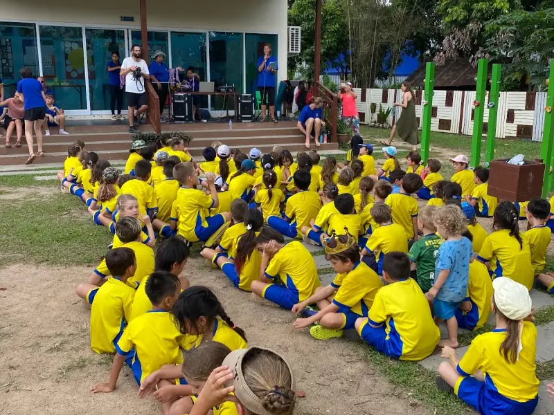 Si Ri Panya International School